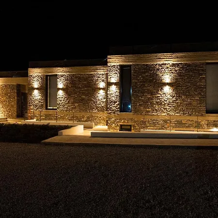 Akra Grammeno Beachfront Apartment