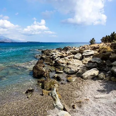 Akra Grammeno Beachfront *