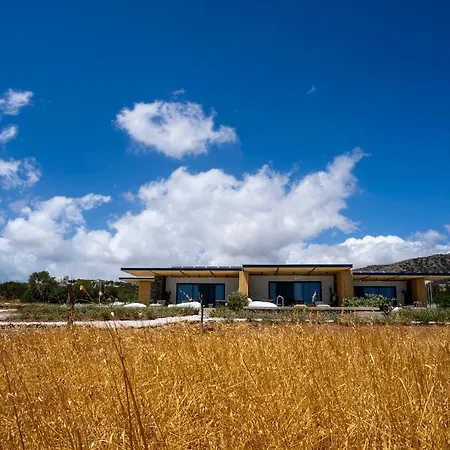 Akra Grammeno Beachfront Apartament